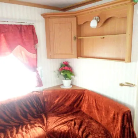 Fanisek V Mobilnim Domku V Ceskem Raji Country house Sobotka